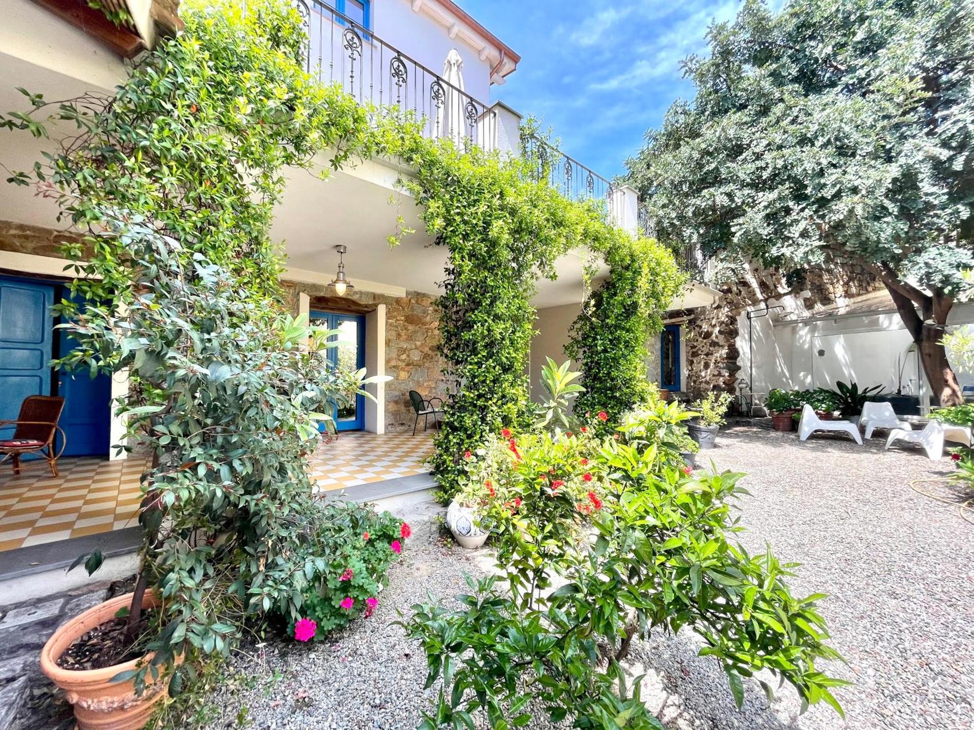 La Corte del Carrubo Bari Sardo Exterior foto